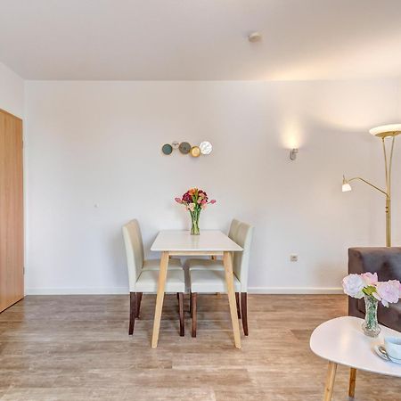 Hansehus Ferienwohnung Nr 1 ツィノヴィッツ エクステリア 写真